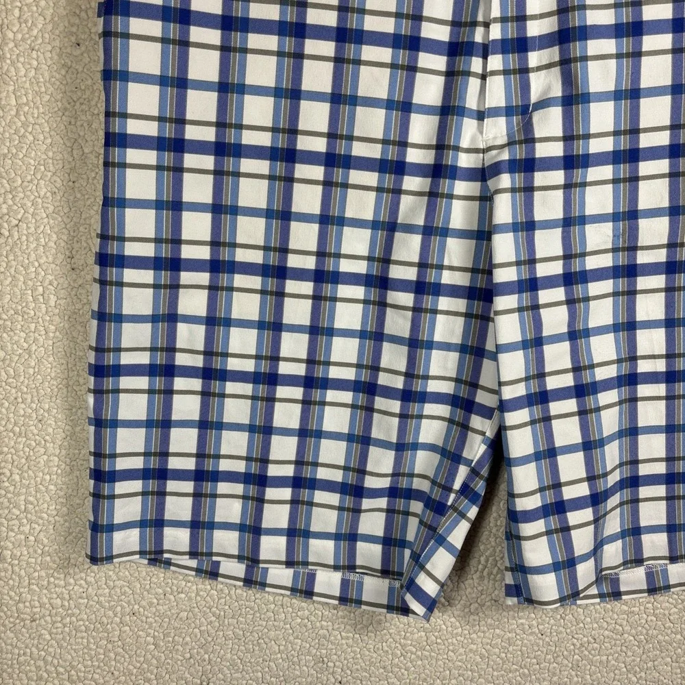 adidas Golf Shorts Men's 40 XL Blue White Plaid Performance Flat Front Bermuda